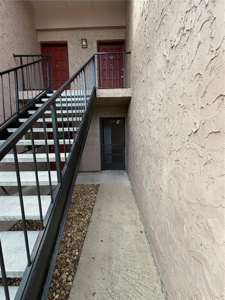 1167 Calle Del Rey Casselberry FL 32707