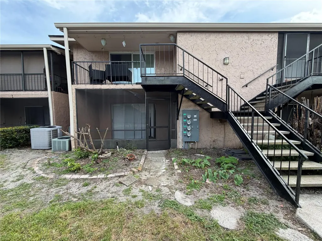 1167 Calle Del Rey Casselberry FL 32707