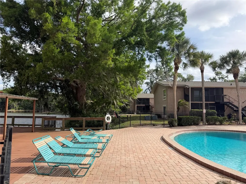 1167 Calle Del Rey Casselberry FL 32707