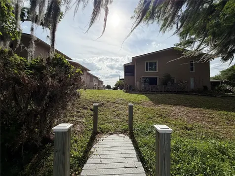 1167 Calle Del Rey Casselberry FL 32707