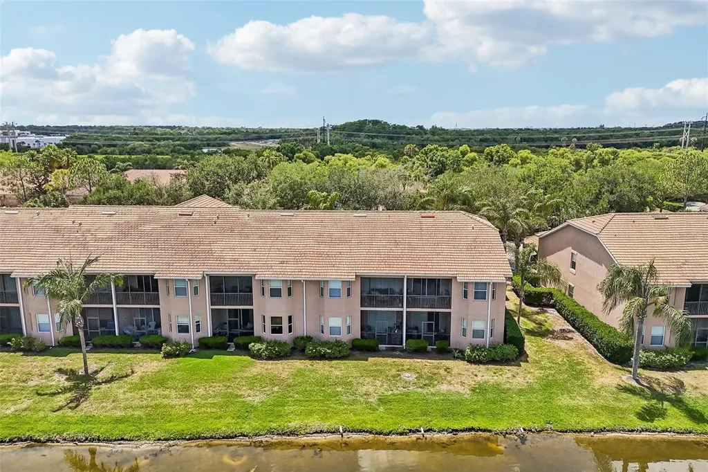 1003 Fairwaycove Lane Bradenton FL 34212