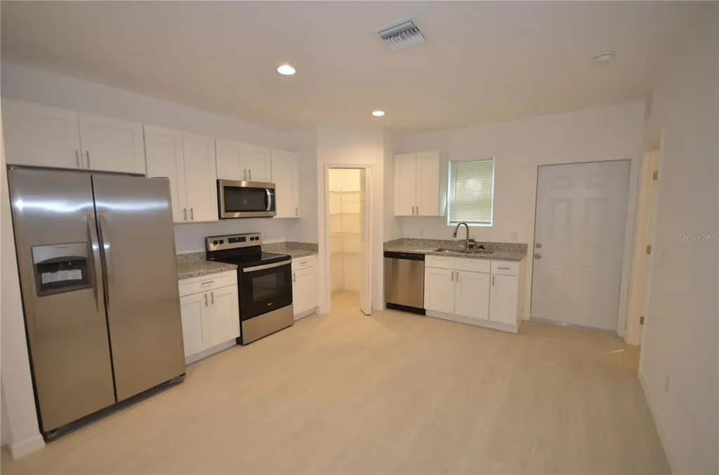 3306 Bassie Court Fort Myers FL 33916