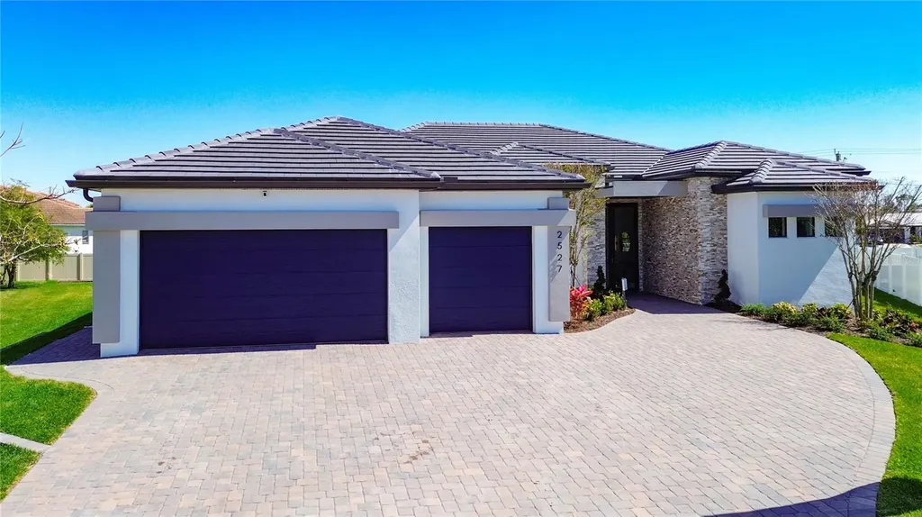 2527 Gleason Parkway Cape Coral FL 33914