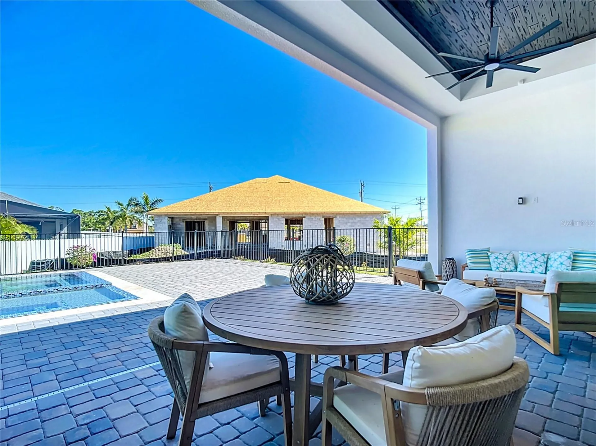 2527 Gleason Parkway Cape Coral FL 33914
