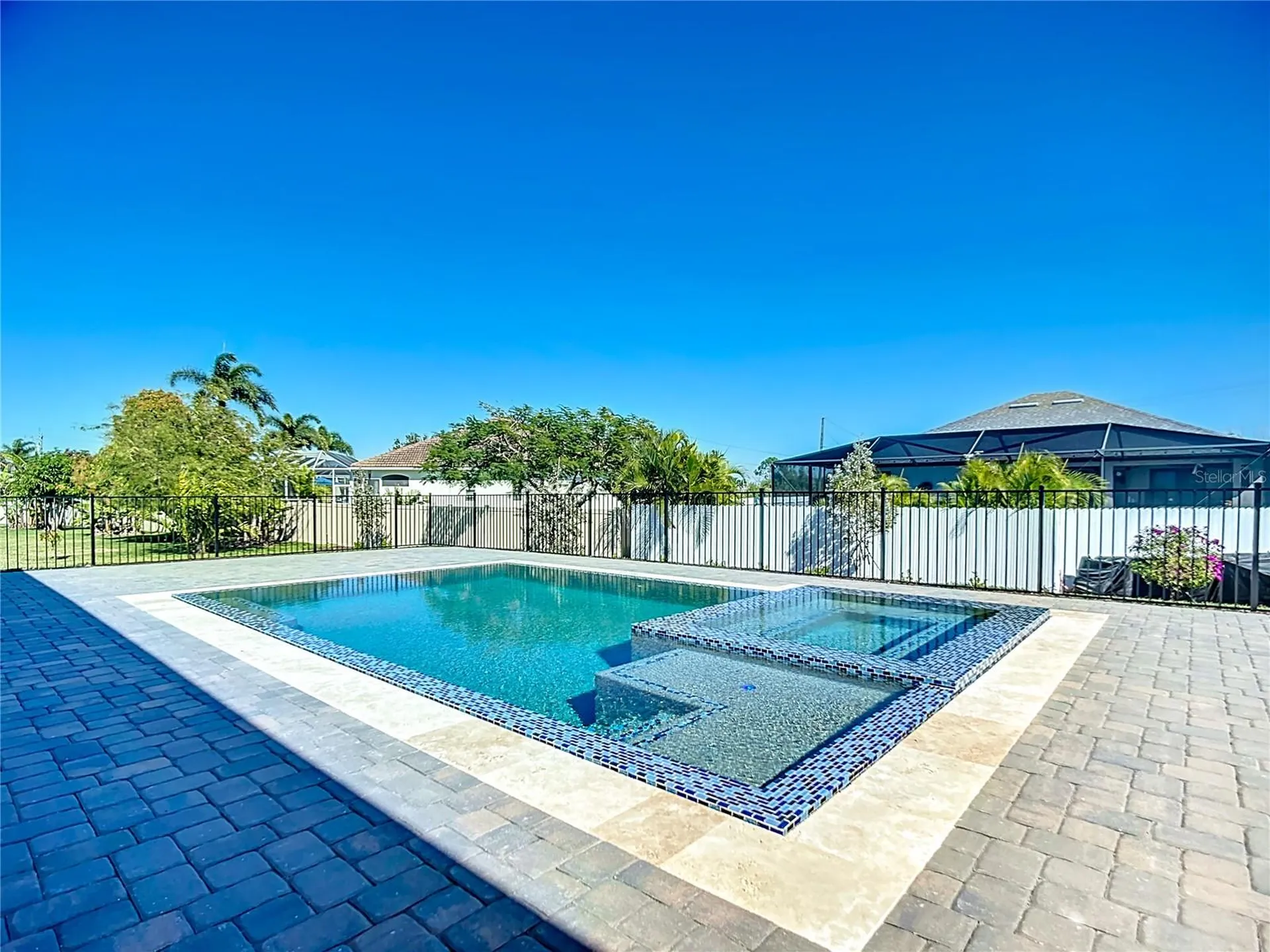 2527 Gleason Parkway Cape Coral FL 33914