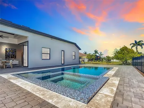 2527 Gleason Parkway Cape Coral FL 33914
