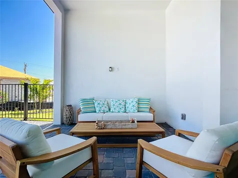 2527 Gleason Parkway Cape Coral FL 33914