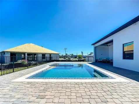 2527 Gleason Parkway Cape Coral FL 33914