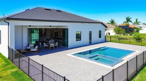 2527 Gleason Parkway Cape Coral FL 33914
