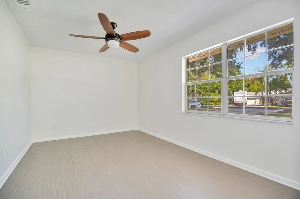 524 Queens Mirror Circle Casselberry FL 32707