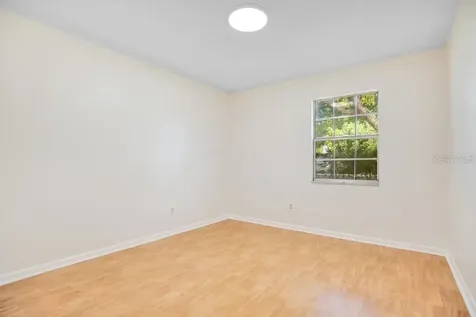524 Queens Mirror Circle Casselberry FL 32707