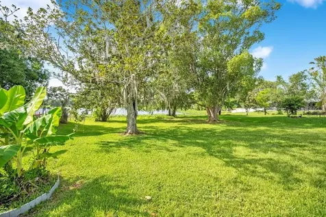 524 Queens Mirror Circle Casselberry FL 32707