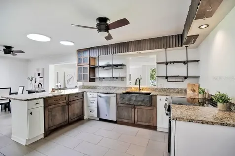 524 Queens Mirror Circle Casselberry FL 32707