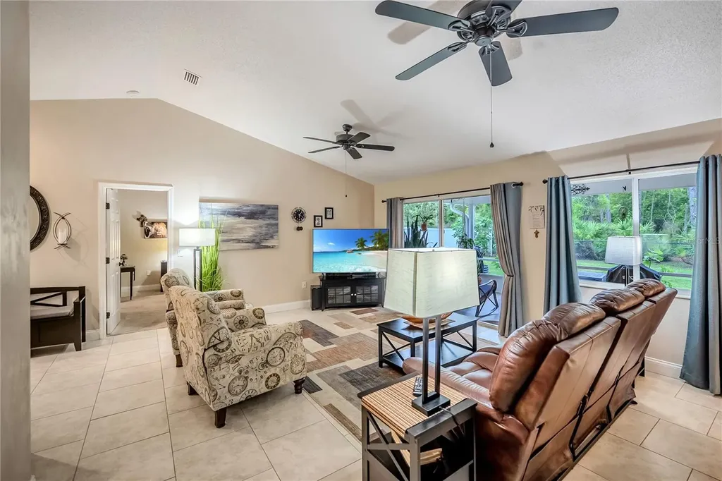 9 Buffalo View Lane Palm Coast FL 32137