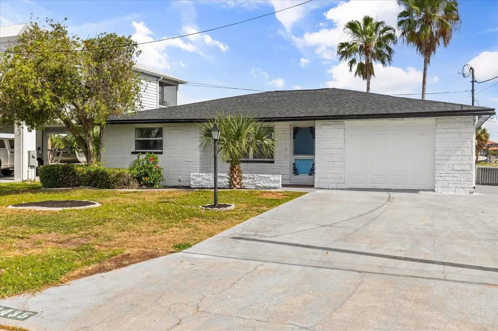 3435 Gulf Coast Drive Hernando Beach FL 34607