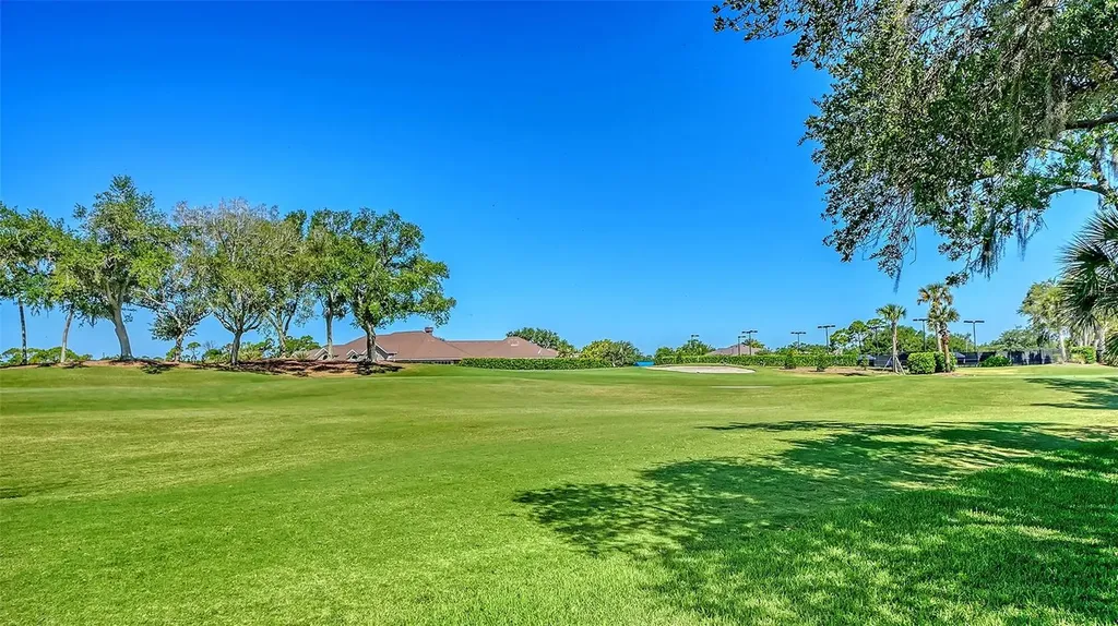 8928 Whitemarsh Avenue Sarasota FL 34238