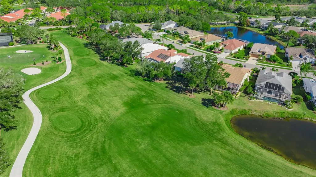 8928 Whitemarsh Avenue Sarasota FL 34238