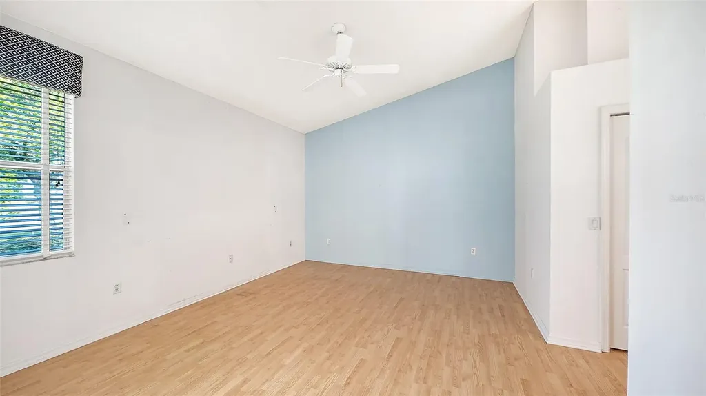 8928 Whitemarsh Avenue Sarasota FL 34238