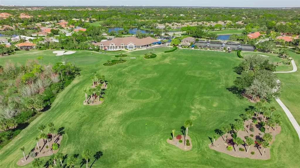 8928 Whitemarsh Avenue Sarasota FL 34238