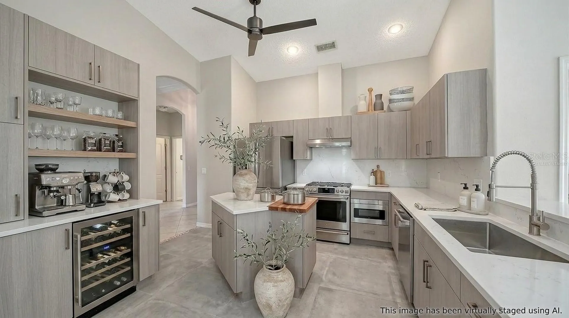 8928 Whitemarsh Avenue Sarasota FL 34238
