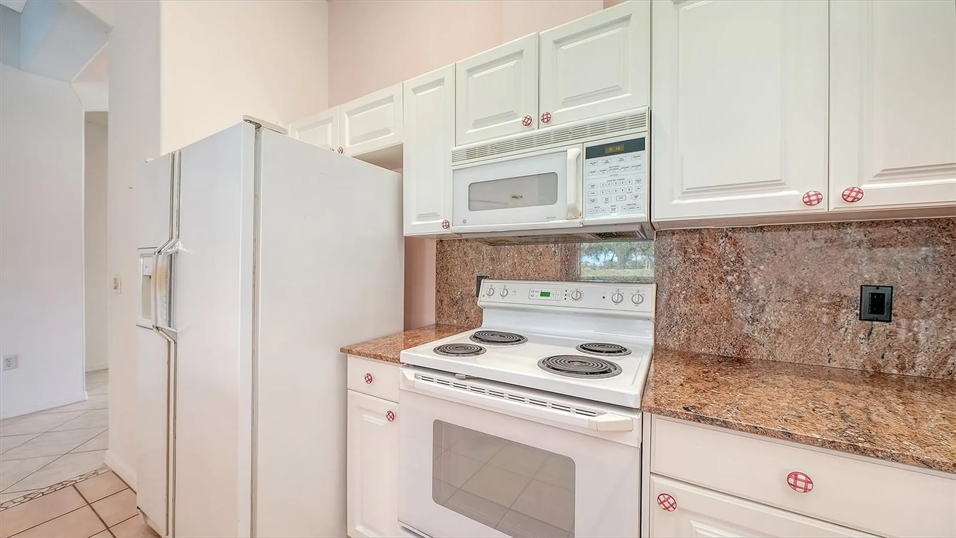 8928 Whitemarsh Avenue Sarasota FL 34238