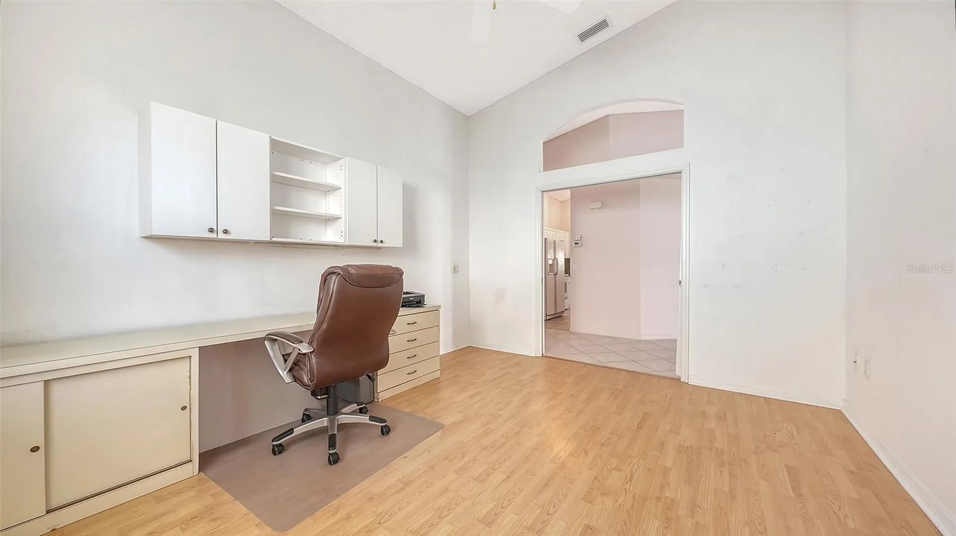 8928 Whitemarsh Avenue Sarasota FL 34238