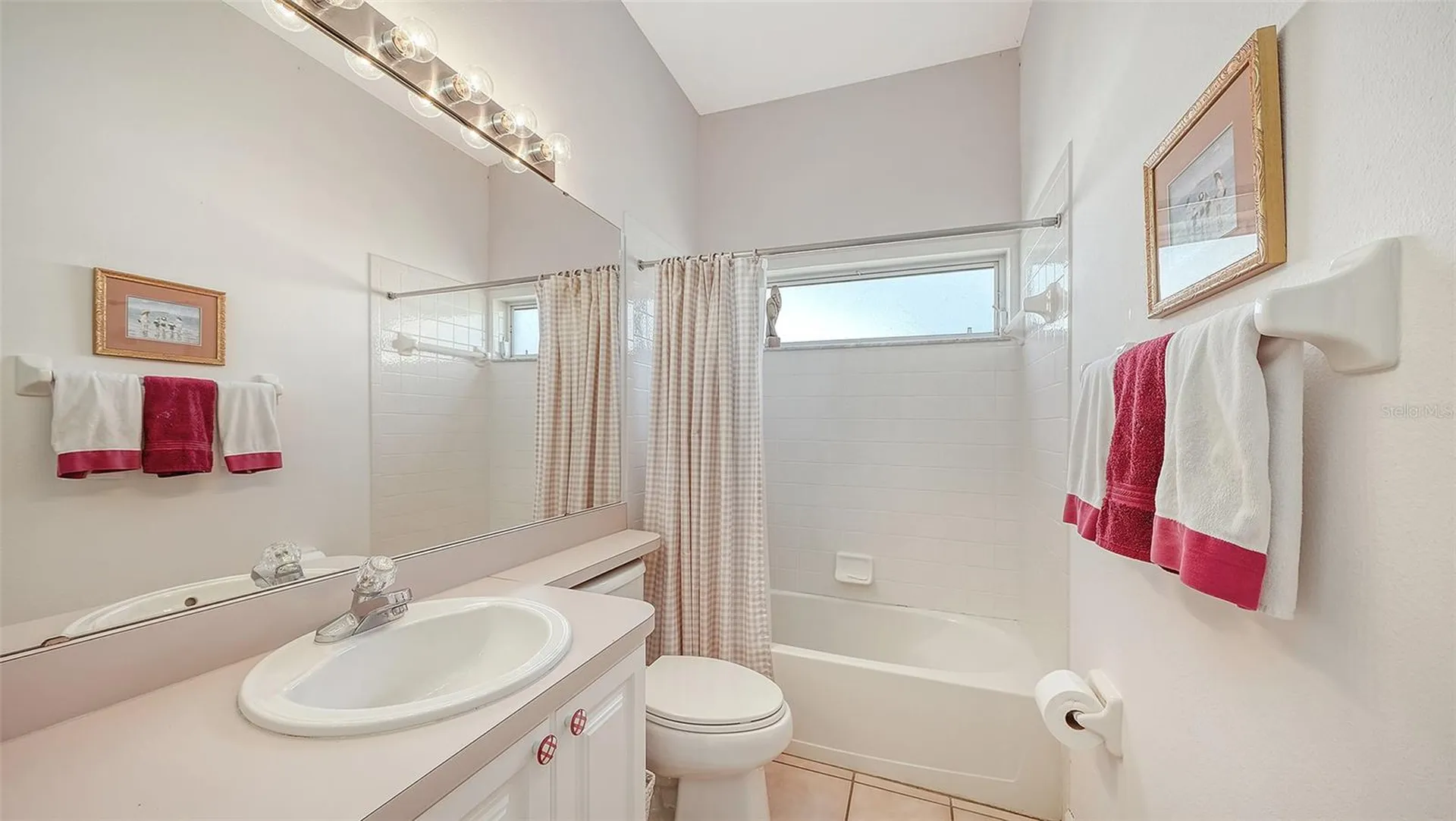 8928 Whitemarsh Avenue Sarasota FL 34238