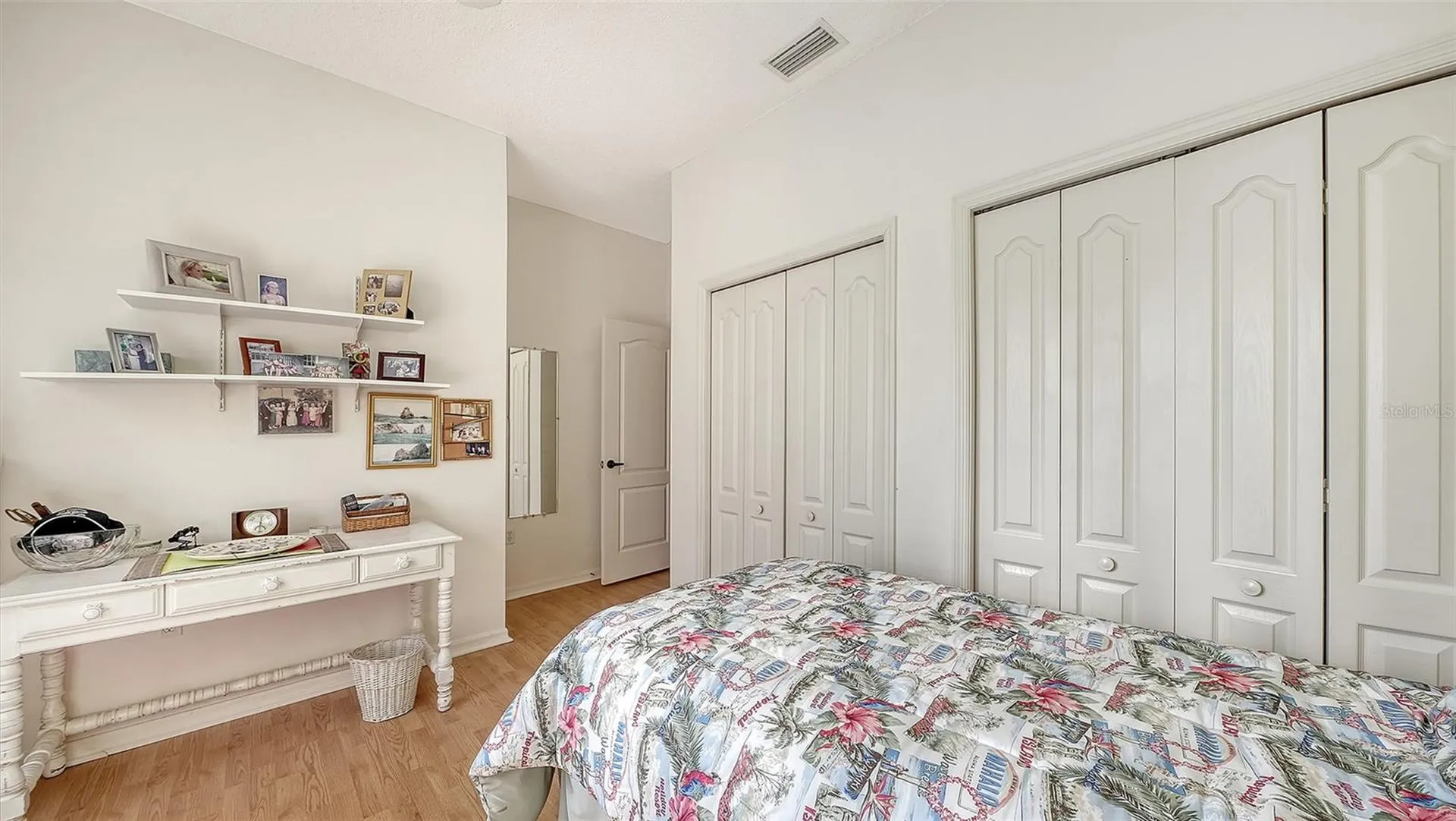 8928 Whitemarsh Avenue Sarasota FL 34238