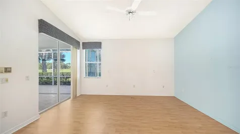 8928 Whitemarsh Avenue Sarasota FL 34238