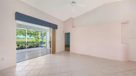 8928 Whitemarsh Avenue Sarasota FL 34238