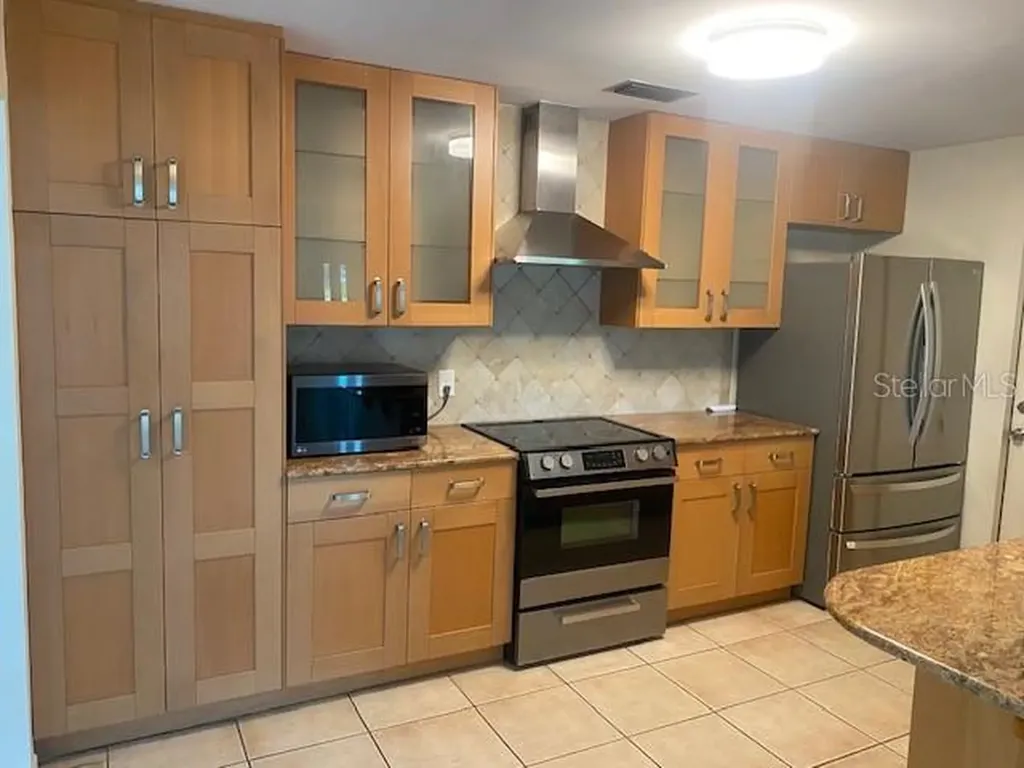 2134 Mckinley Street Clearwater FL 33765
