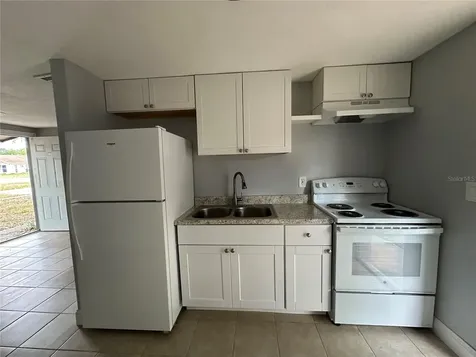 450 88th Avenue N St Petersburg FL 33702