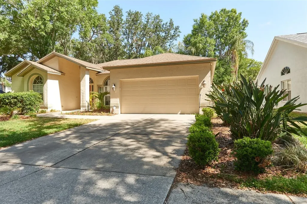 9302 Heritage Oak Court Tampa FL 33647