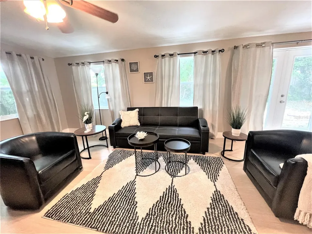 5106 104th Street N St Petersburg FL 33708