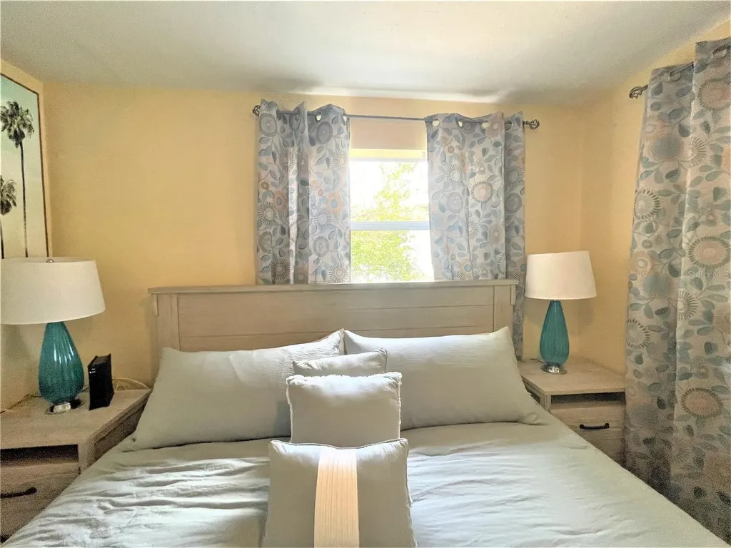 5106 104th Street N St Petersburg FL 33708