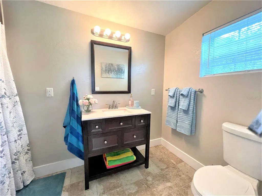 5106 104th Street N St Petersburg FL 33708