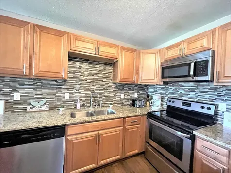 5106 104th Street N St Petersburg FL 33708