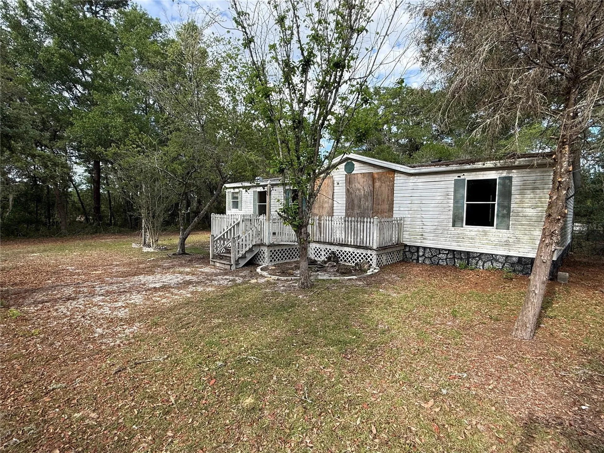 18710 SE 61st Street Road Ocklawaha FL 32179