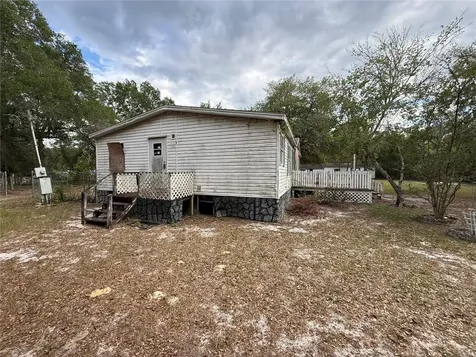 18710 SE 61st Street Road Ocklawaha FL 32179