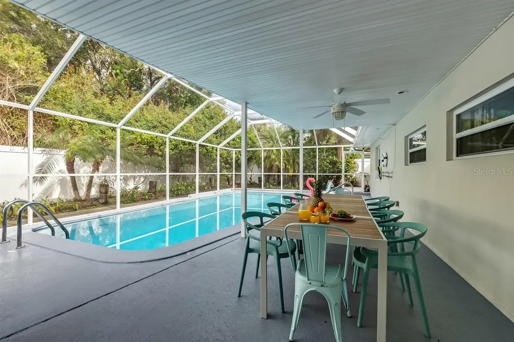 1720 Penny Lane Clearwater FL 33756