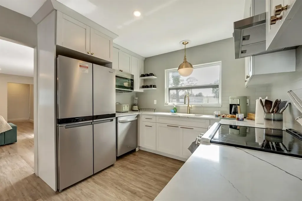 1720 Penny Lane Clearwater FL 33756