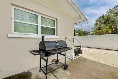 1720 Penny Lane Clearwater FL 33756