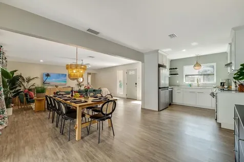 1720 Penny Lane Clearwater FL 33756