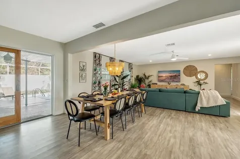 1720 Penny Lane Clearwater FL 33756