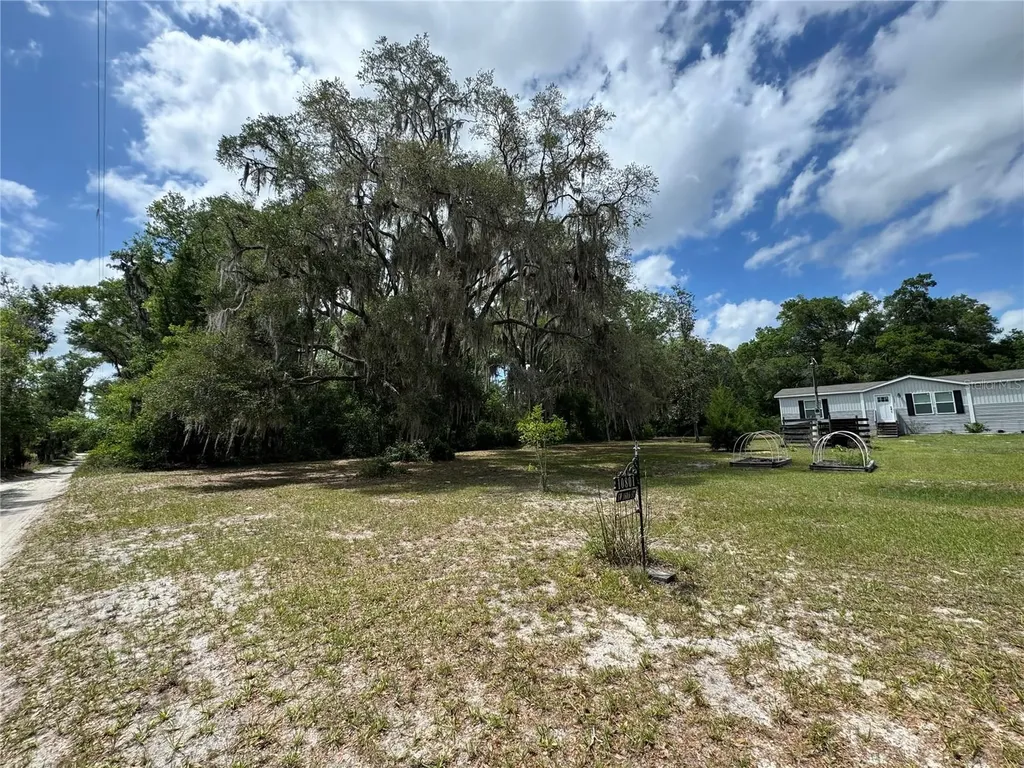 10801 SW 160th Street Dunnellon FL 34432