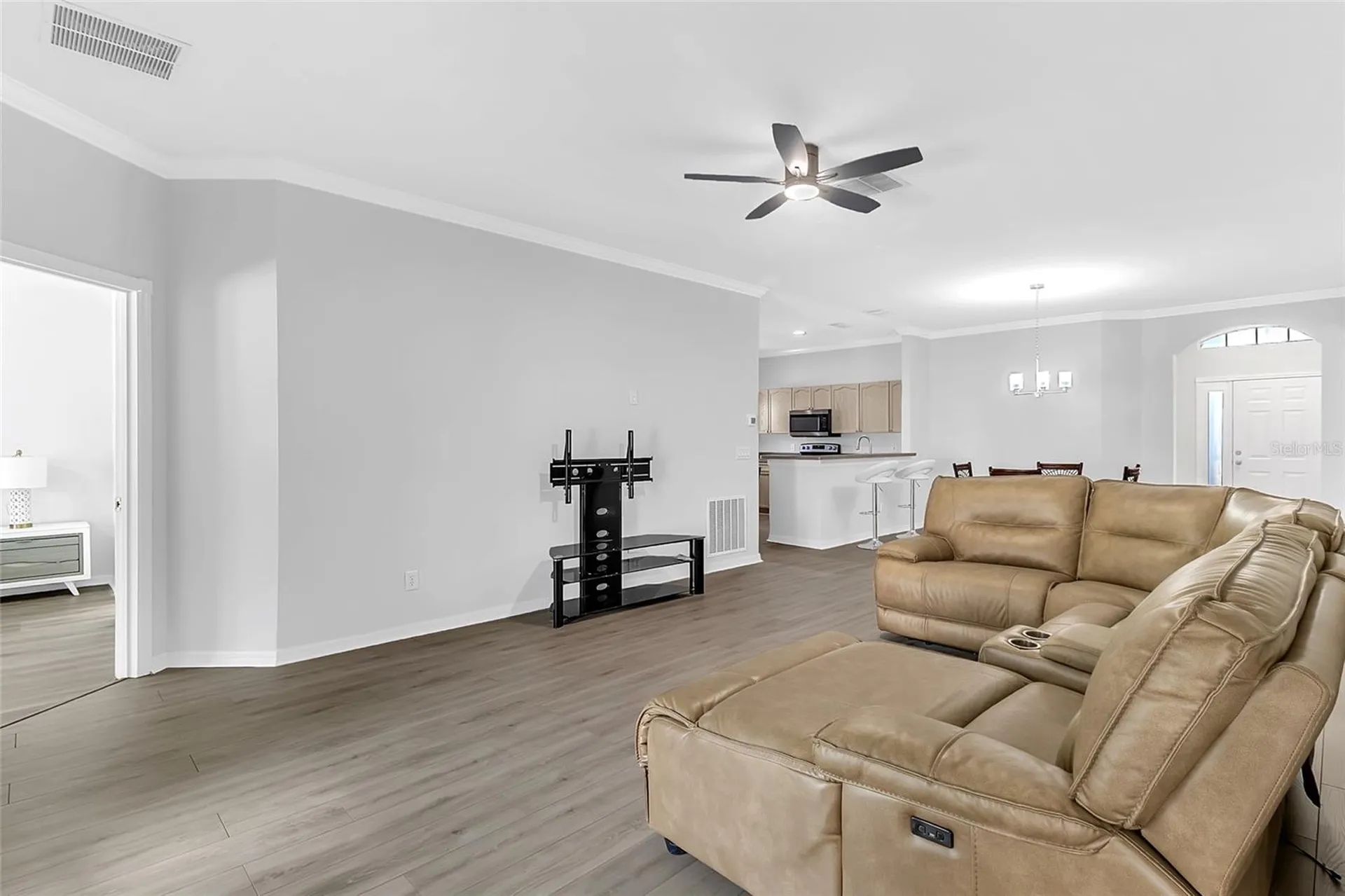 1905 Magical Lane Kissimmee FL 34744