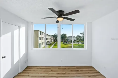5095 Bay Street NE St Petersburg FL 33701
