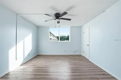 5095 Bay Street NE St Petersburg FL 33701