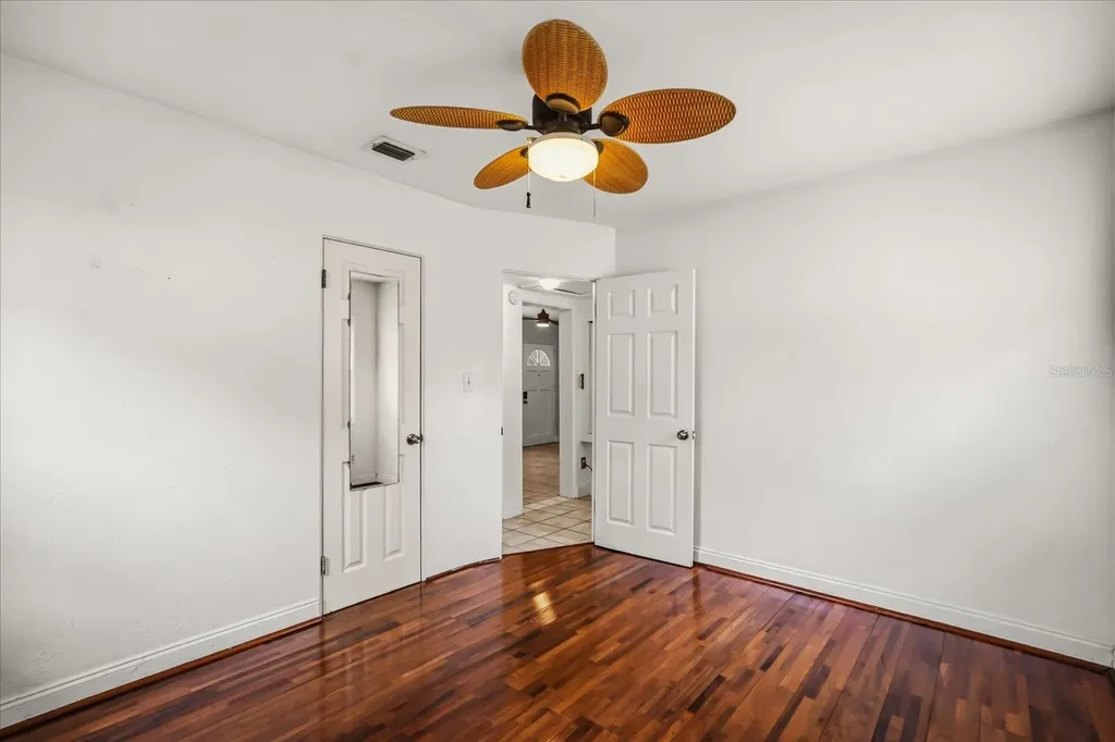 2515 Laura Place Orlando FL 32803