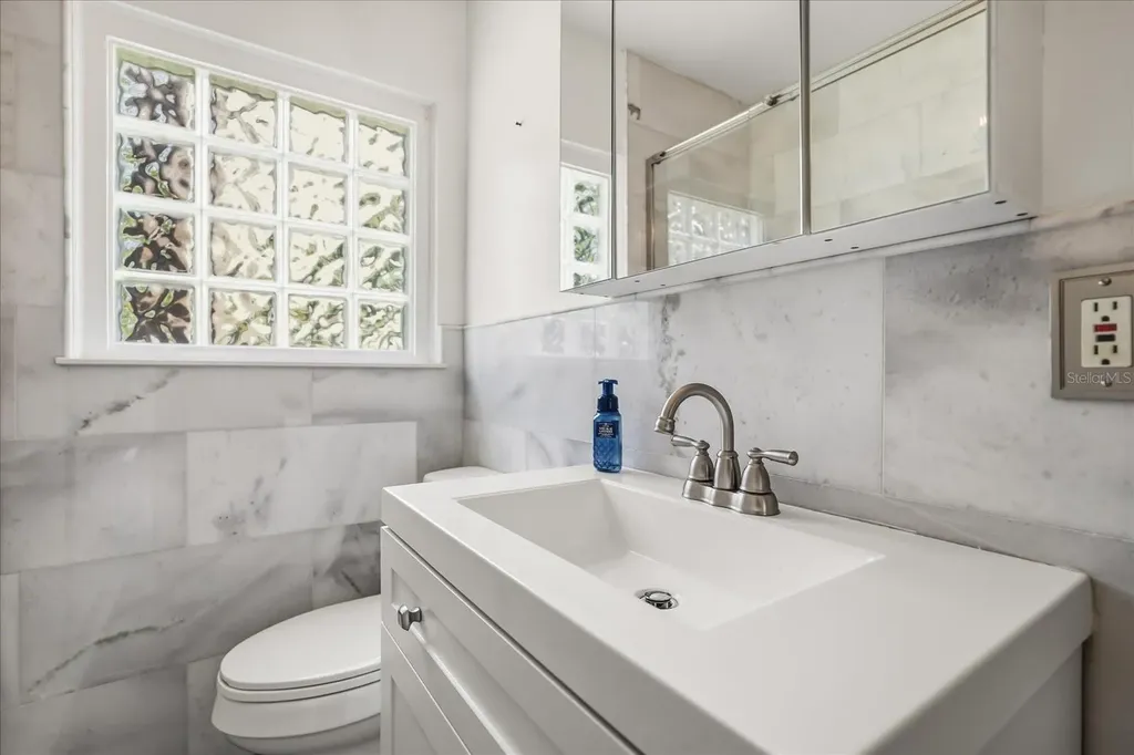 2515 Laura Place Orlando FL 32803